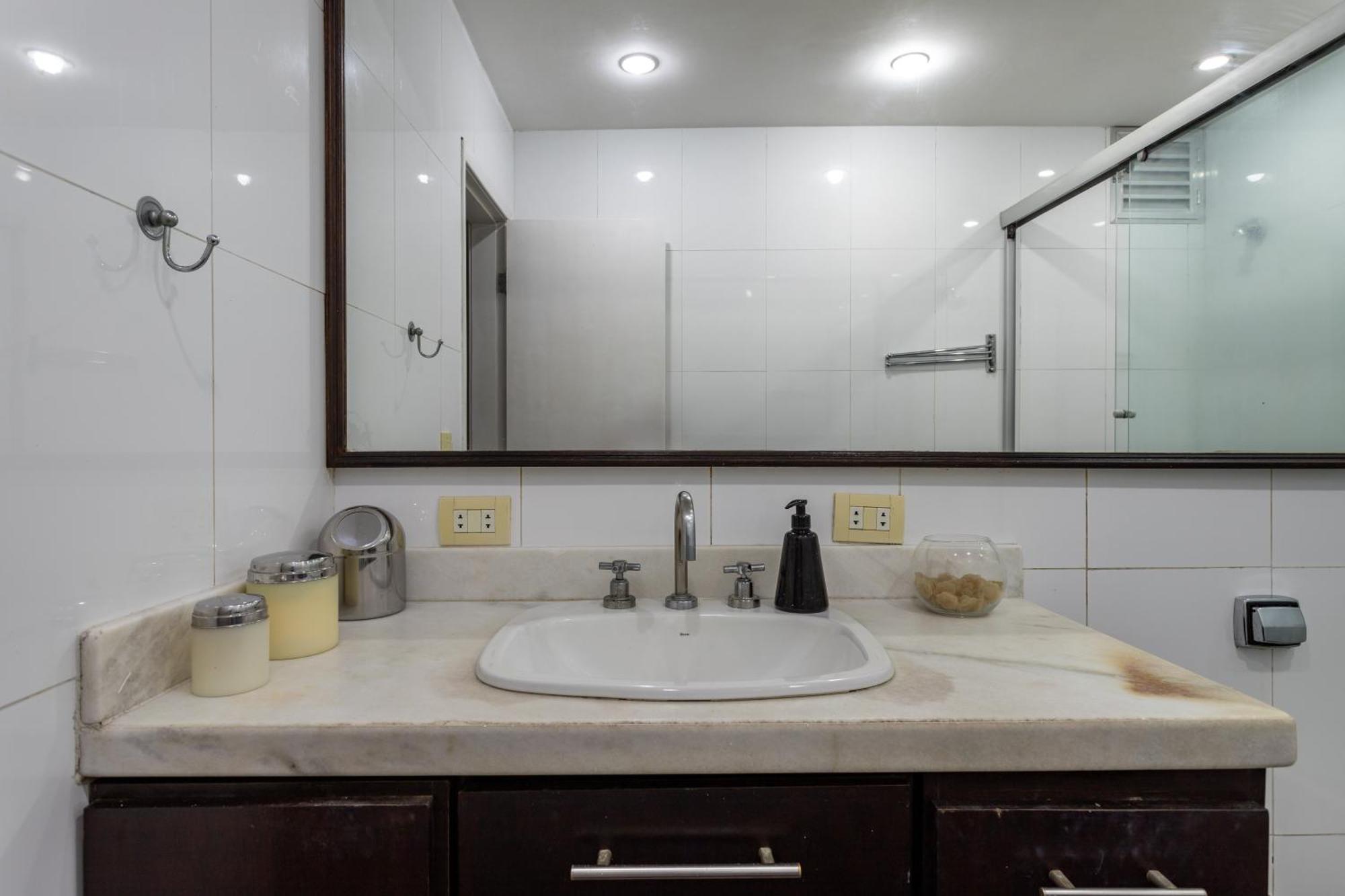 Super Duplex Em Copacabana - Tranquilidade Ao Lado Do Metro Apartamento *